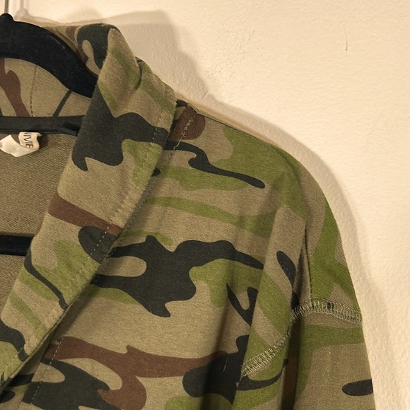 Univibe Military Army Camo Women’s Size XL Green & Black Zip Up Jacket Blazer - Picture 4 of 14